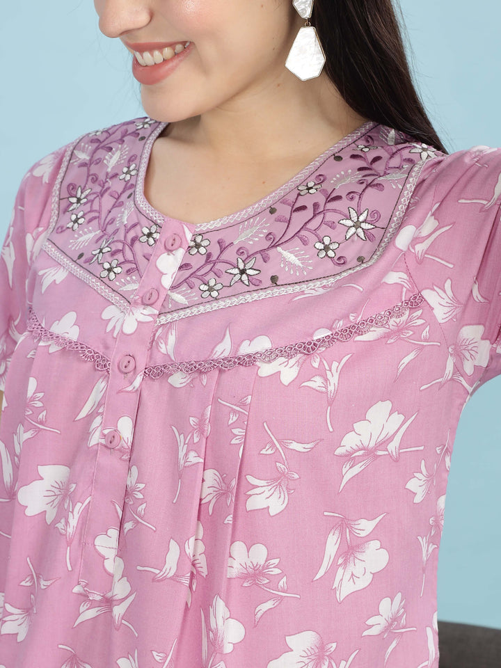 Chic Light Pink Floral Pleated Nighty with Embroidered Neckline