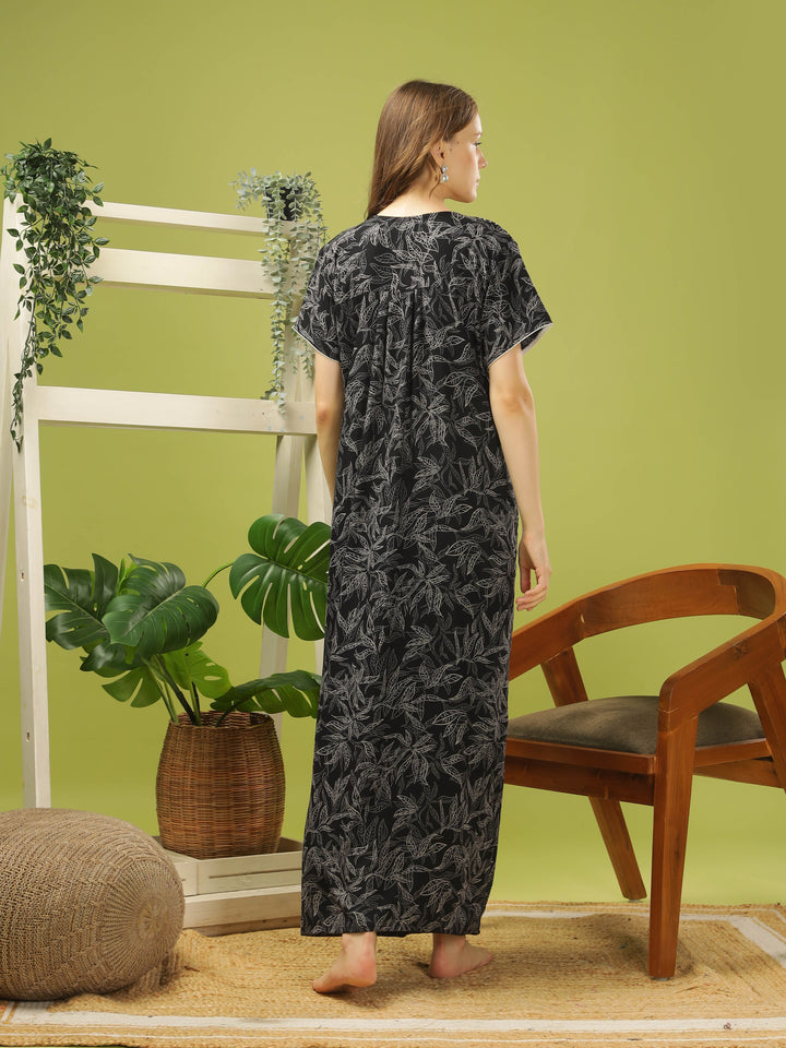 Elegant Black Alpine Pleated Nighty - Comfort Meets Style