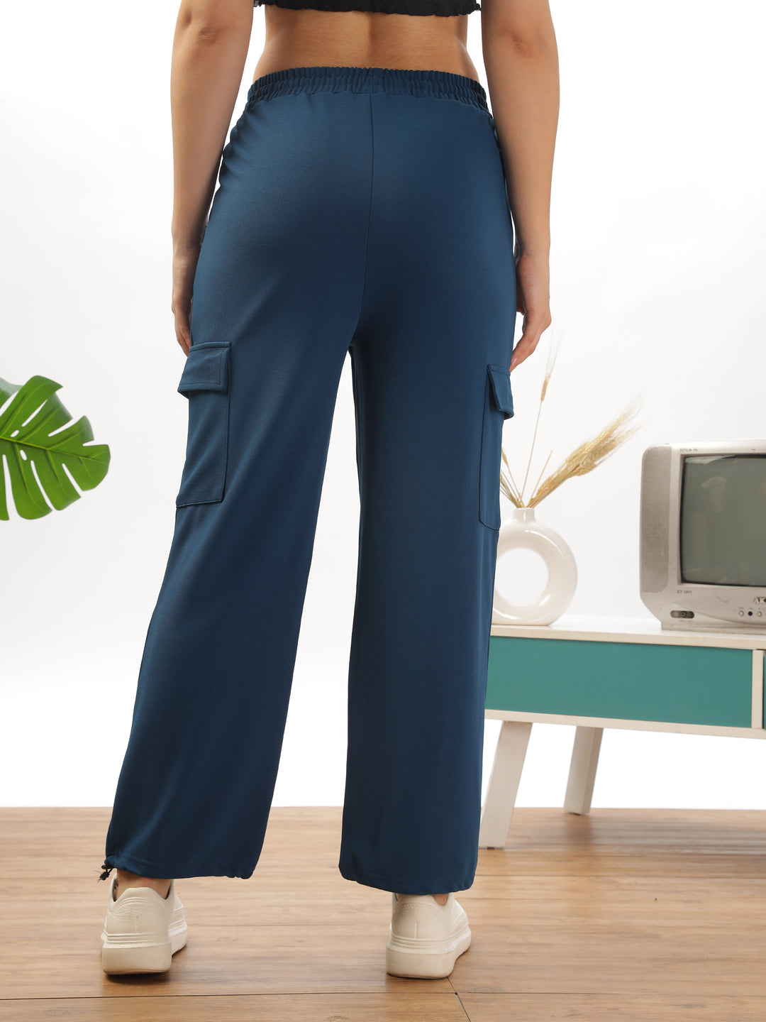 blue-cargo-pants-ankle-length-with-pockets-for-women