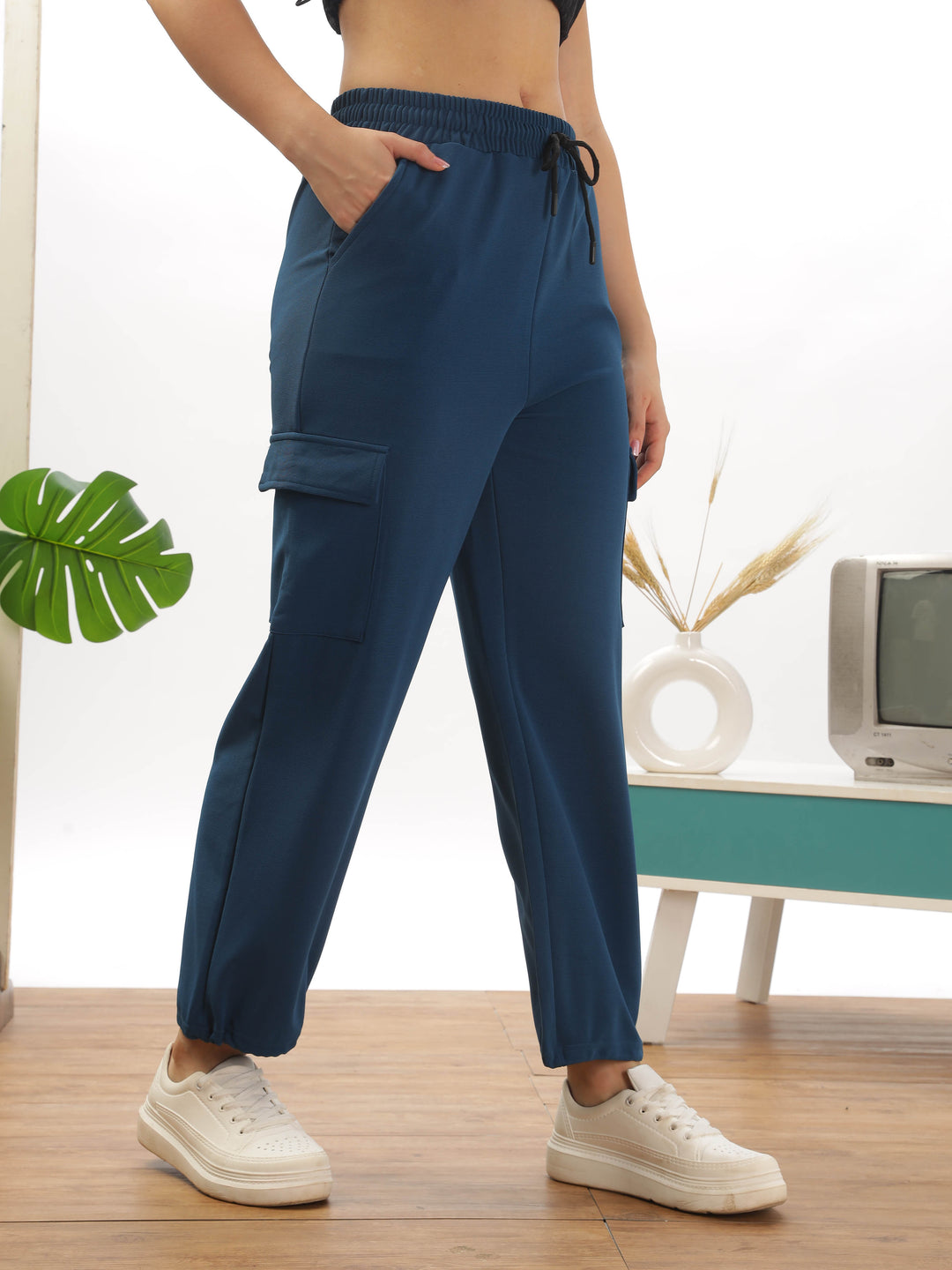 blue-cargo-pants-ankle-length-with-pockets-for-women