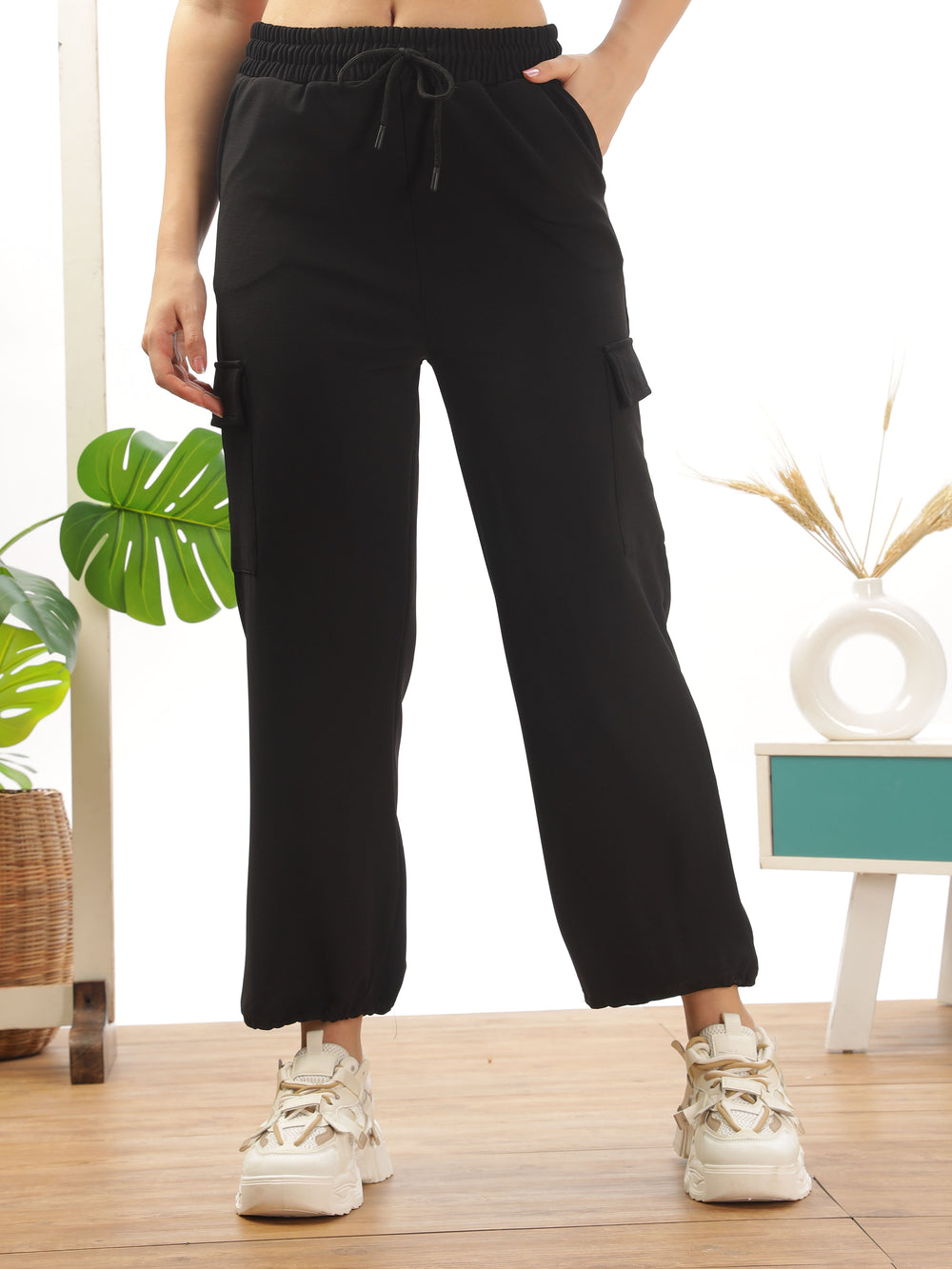 black-cargo-pants-with-elastic-waist-drawstring