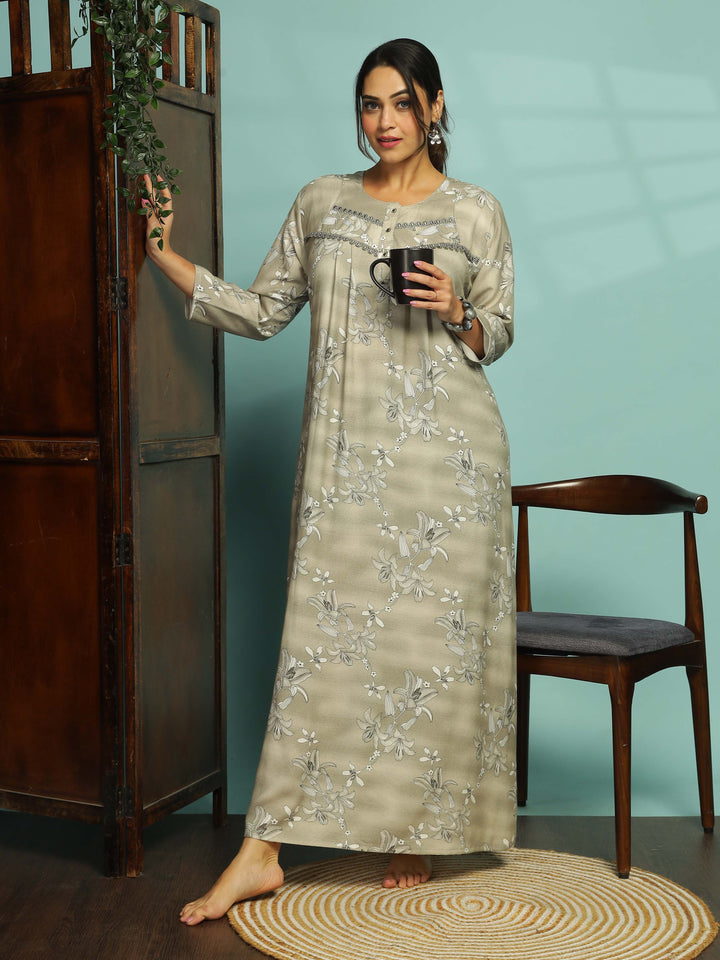 Graceful Light Grey Long Nighty With Breathable Fabric for All Seasons